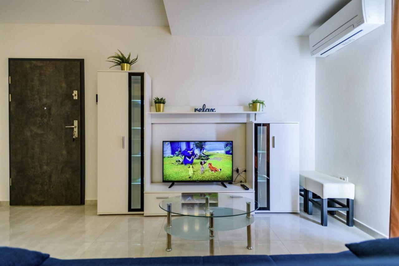 Holiday Apartment Zadar - With Summer Balcony And Parking Bagian luar foto