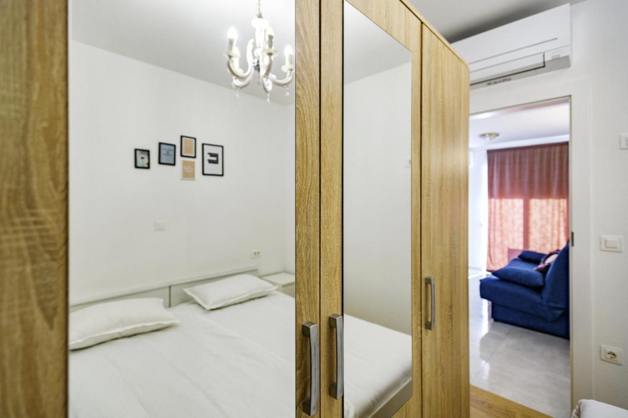 Holiday Apartment Zadar - With Summer Balcony And Parking Bagian luar foto
