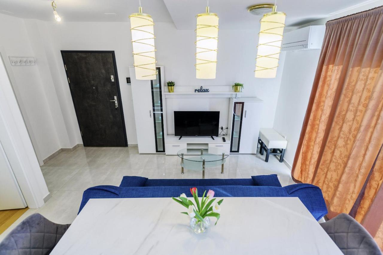 Holiday Apartment Zadar - With Summer Balcony And Parking Bagian luar foto