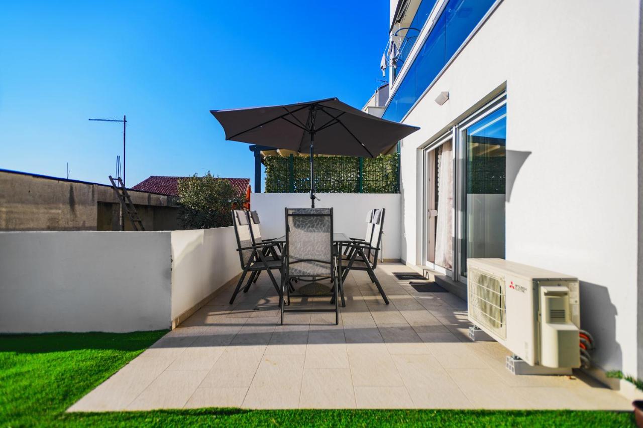 Holiday Apartment Zadar - With Summer Balcony And Parking Bagian luar foto