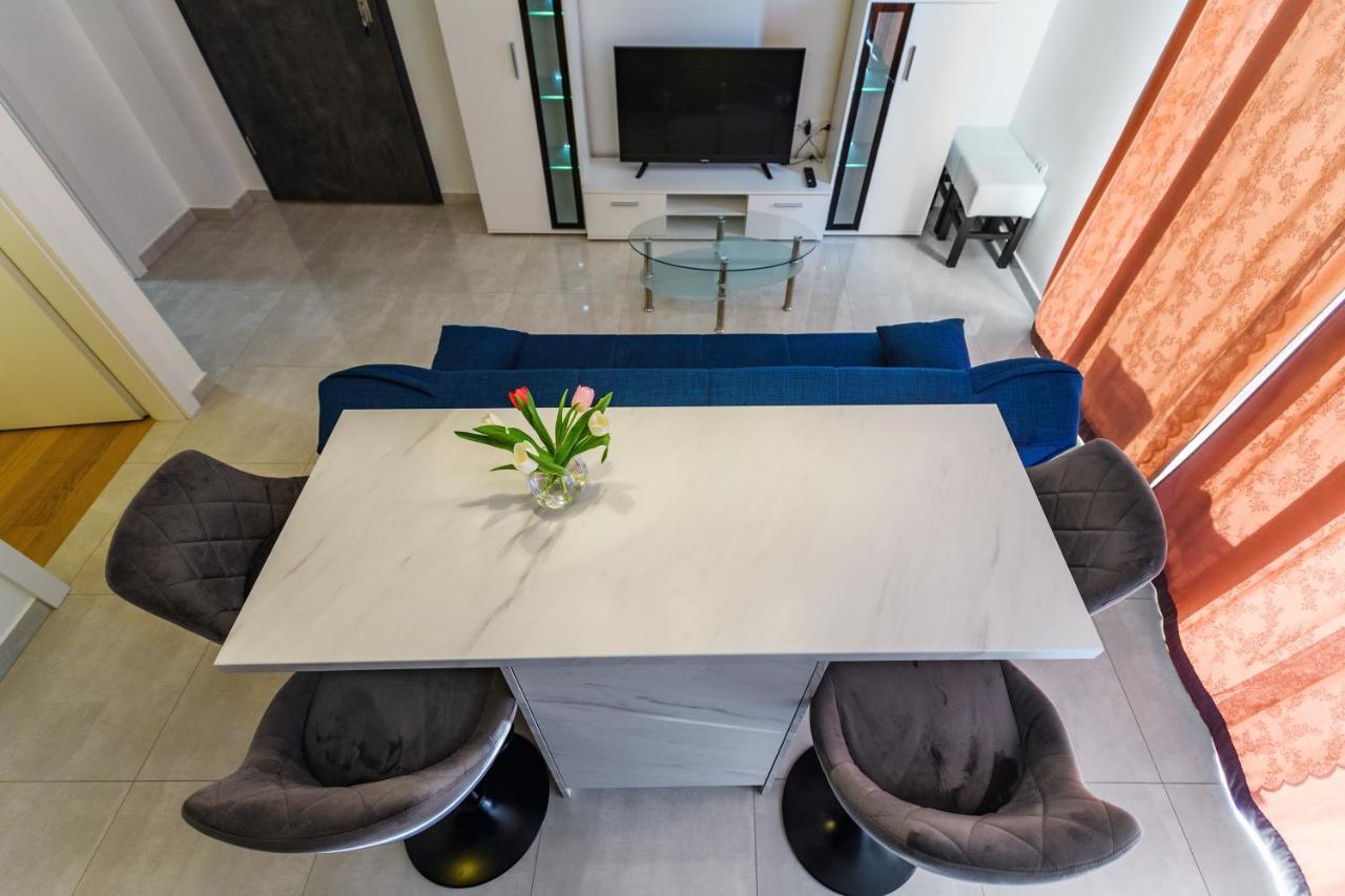 Holiday Apartment Zadar - With Summer Balcony And Parking Bagian luar foto