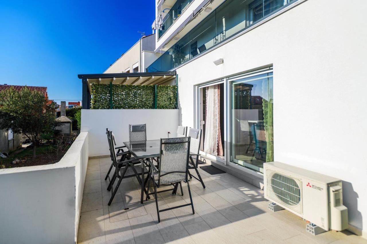 Holiday Apartment Zadar - With Summer Balcony And Parking Bagian luar foto
